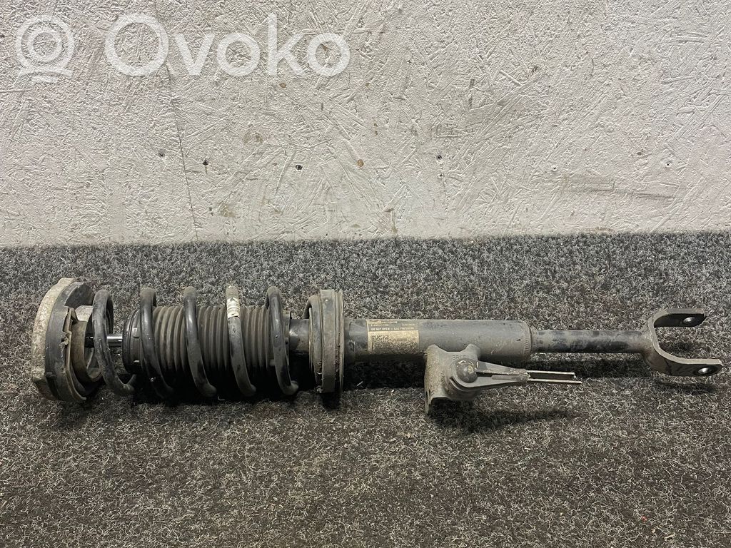 BMW 5 G30 G31 G38 Amortyzator przedni 