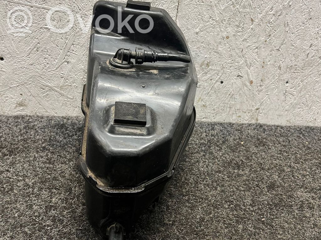 BMW 5 G30 G31 G38 Zbiornik płynu AdBlue 
