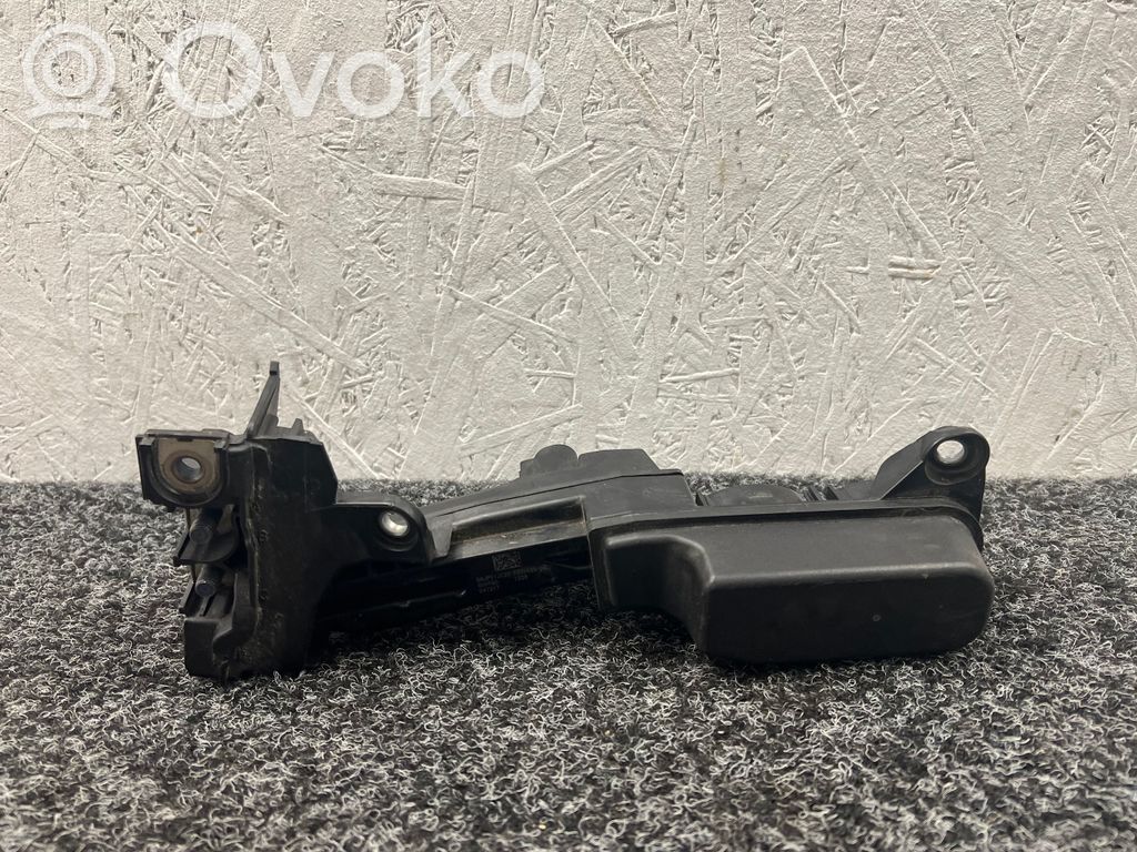 BMW 5 G30 G31 G38 Current control relay 