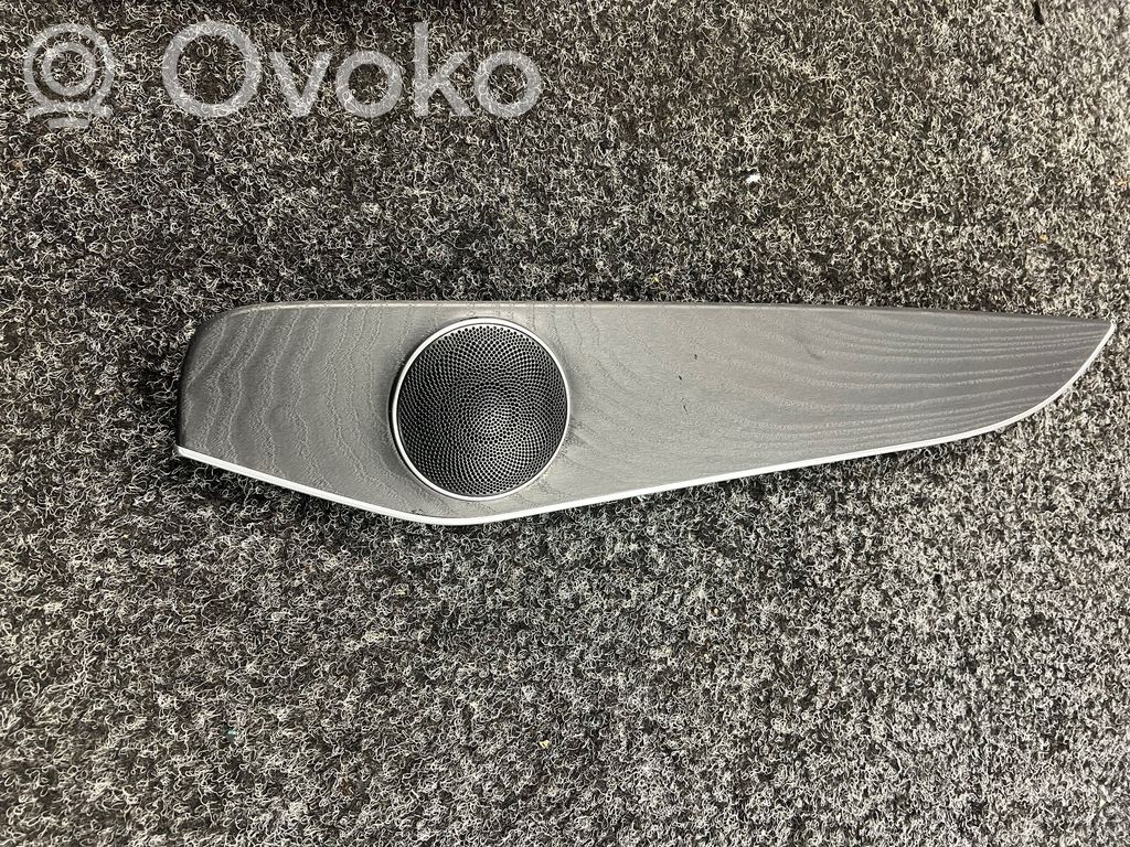Listwa / Uszczelka szyby drzwi tylnych   A2057307622