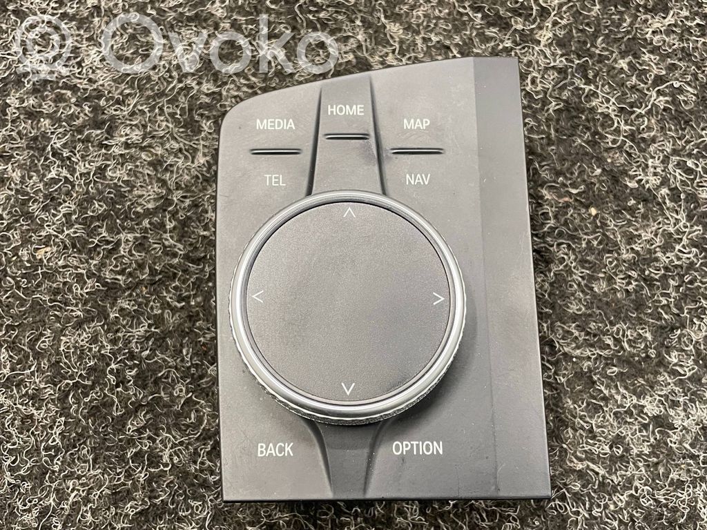BMW i4 Head unit multimedia control 
