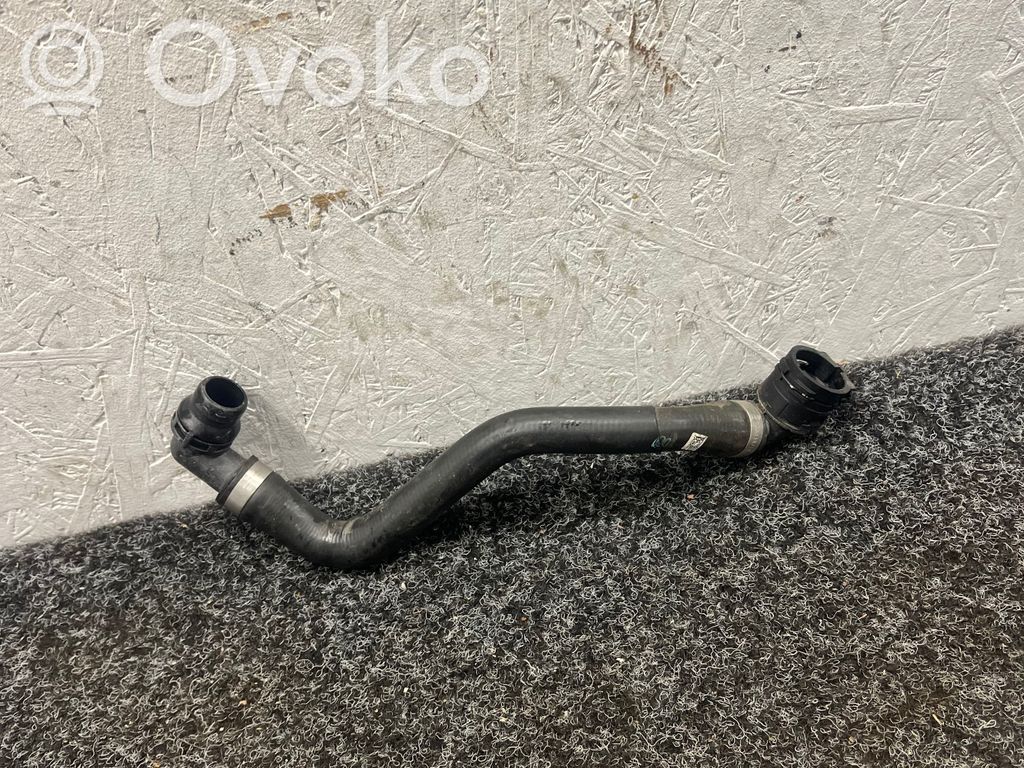 BMW i4 Engine coolant pipe/hose 