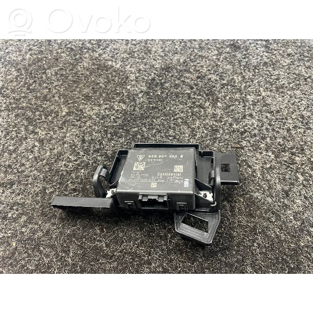 Porsche Cayenne (92A) Gateway control module 
