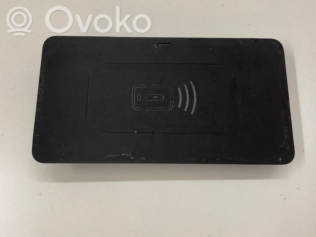 BMW 4 G22 G23 G24 G26 Wireless charging module 