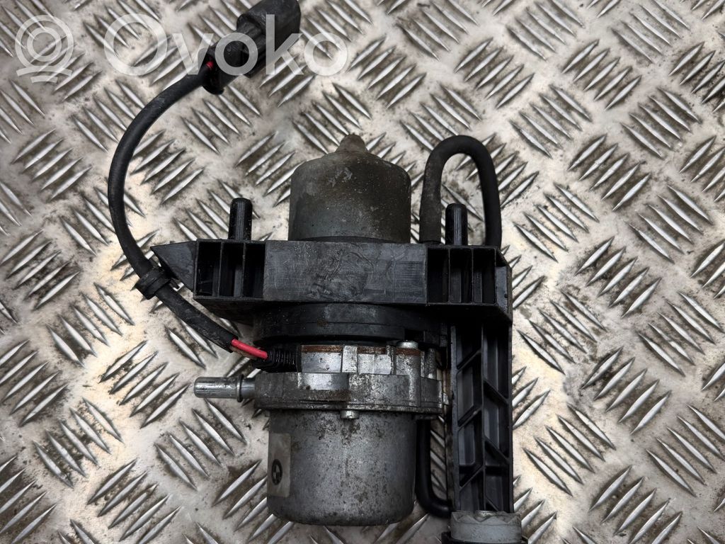 BMW 3 G20 G21 Vacuum pump 