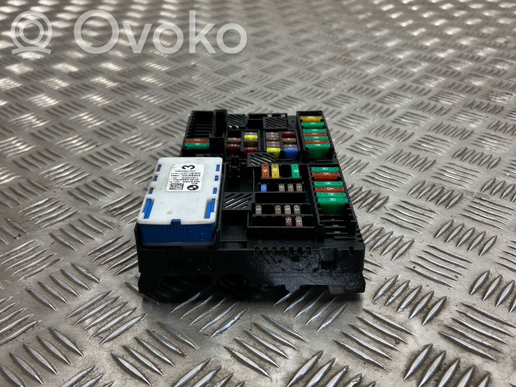 Skrzynka bezpieczników / Komplet   5A647E2,11812010