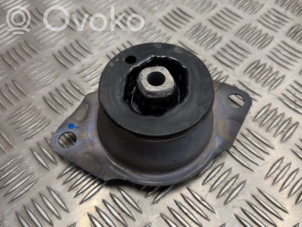 Engine mount bracket   LJ936F012BB,LJ936F012B