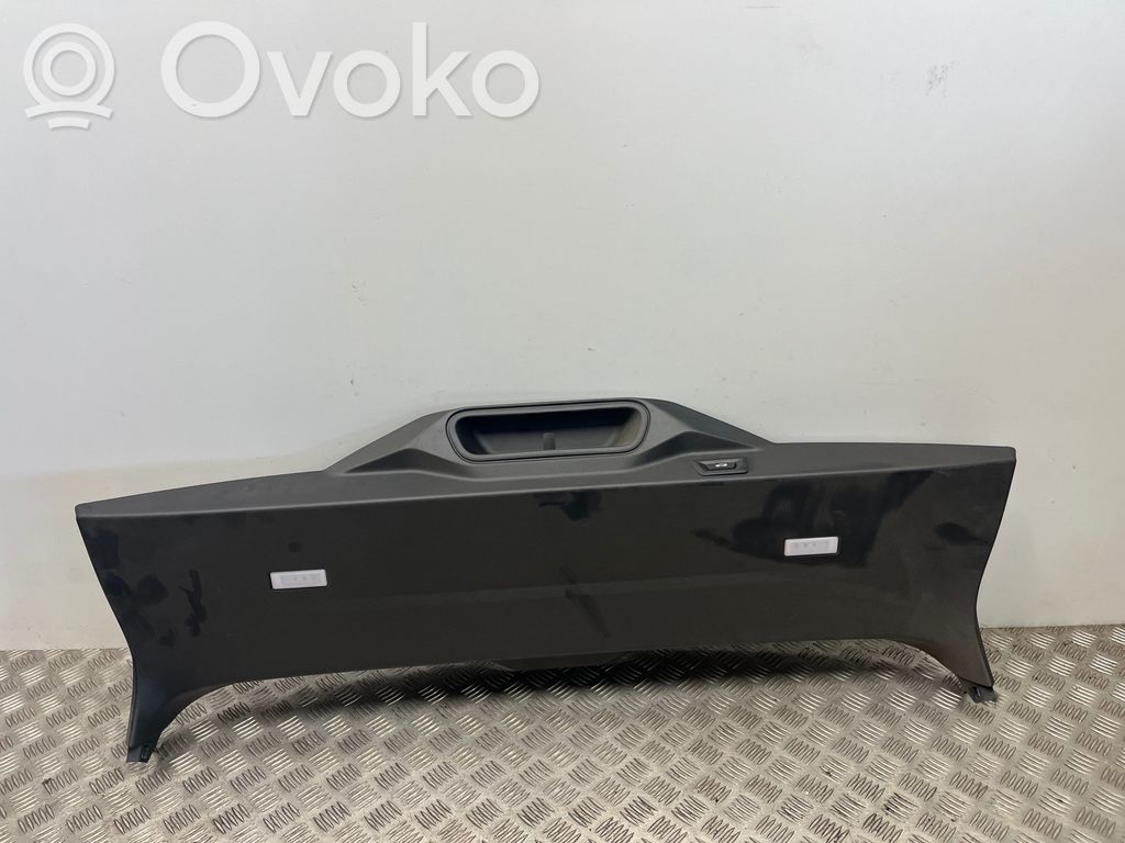 BMW X5 G05 Tailgate trim 