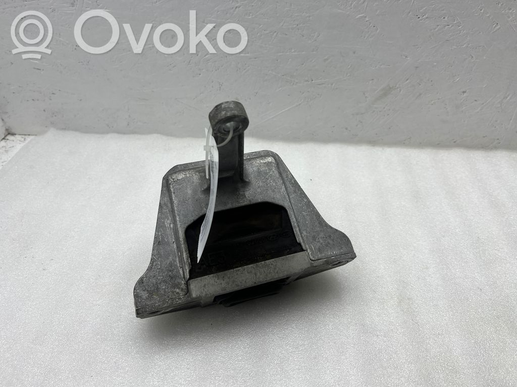 Hyundai Ioniq Engine mount bracket 