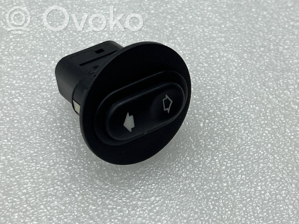 Jaguar XE Seat control switch 