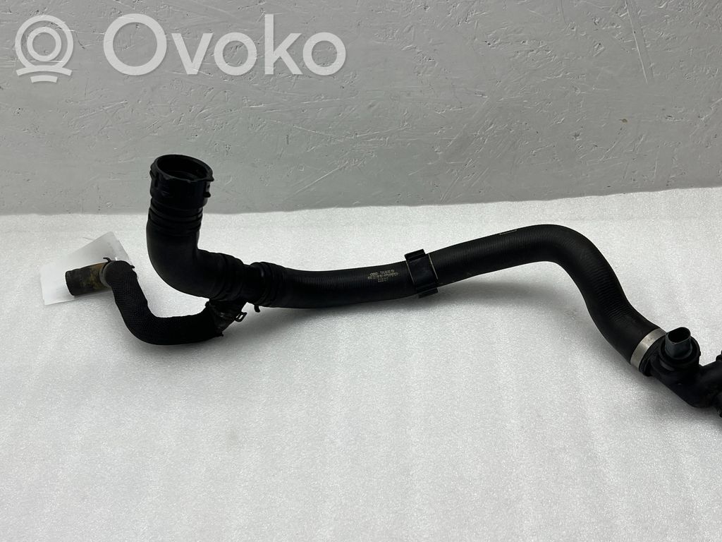 Audi A5 Engine coolant pipe/hose 