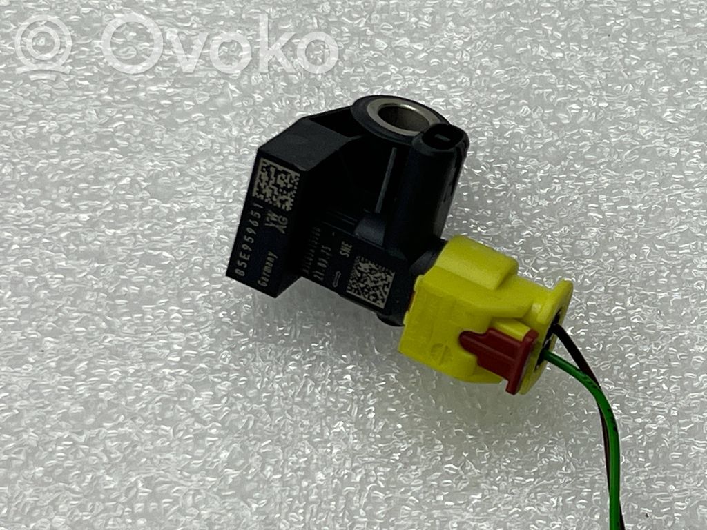 Audi A3 8Y Airbagsensor Crashsensor Drucksensor 