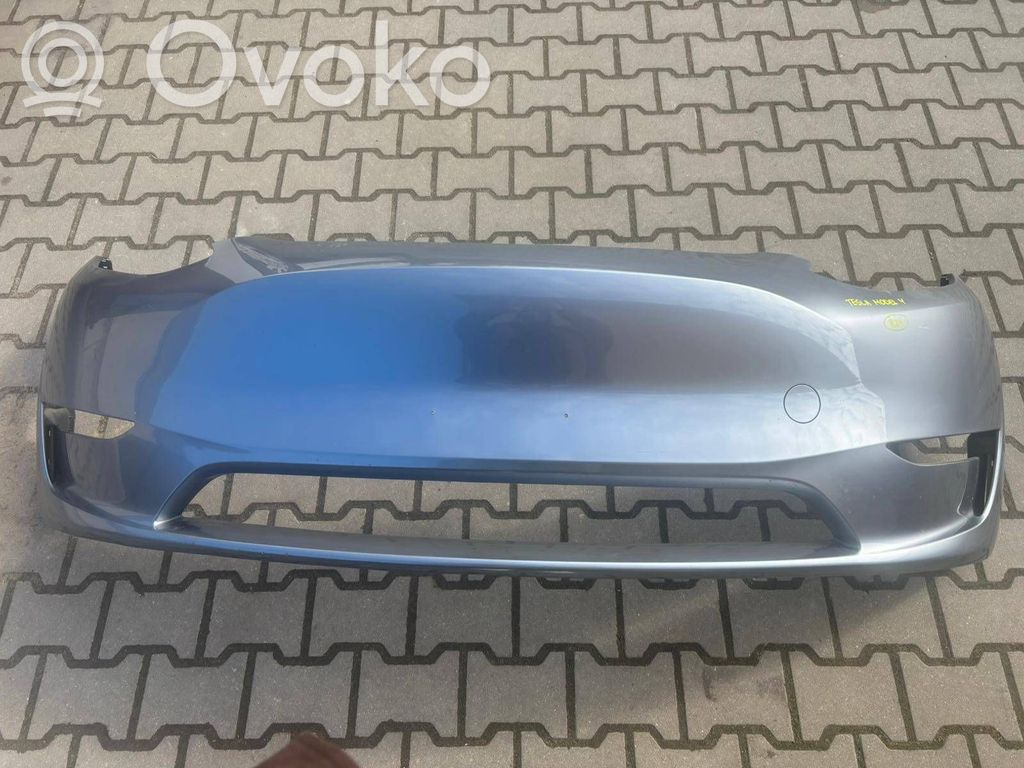 Front bumper   154010005C