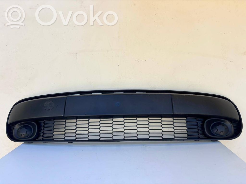 Fiat 500L Kratka dolna zderzaka przedniego 