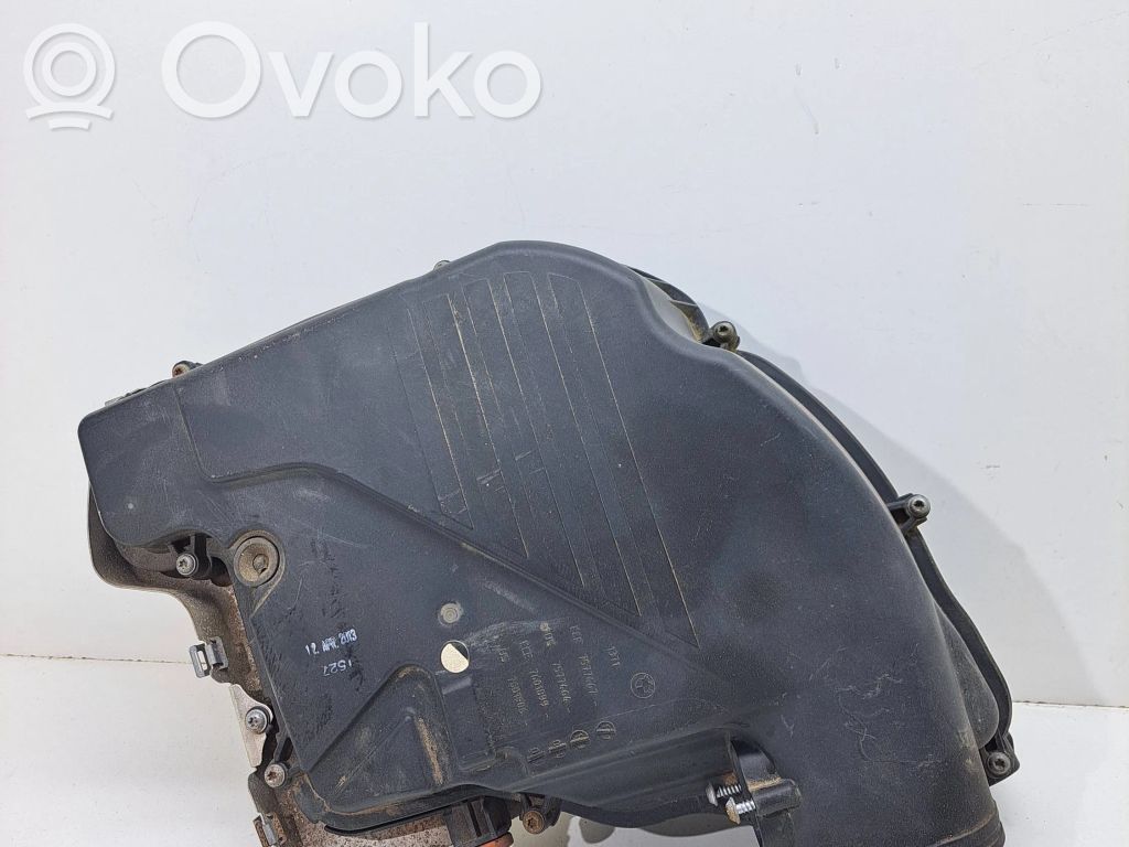 BMW 5 F10 F11 Oro filtro dėžė 