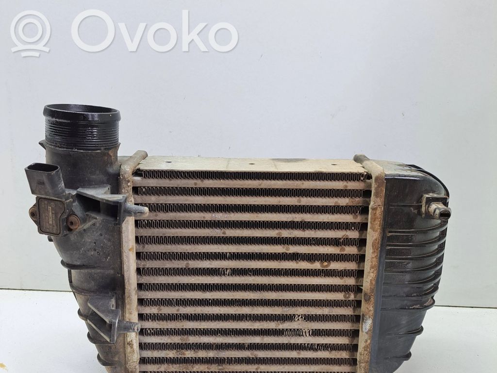 Audi A6 S6 C6 4F Interkūlerio radiatorius 