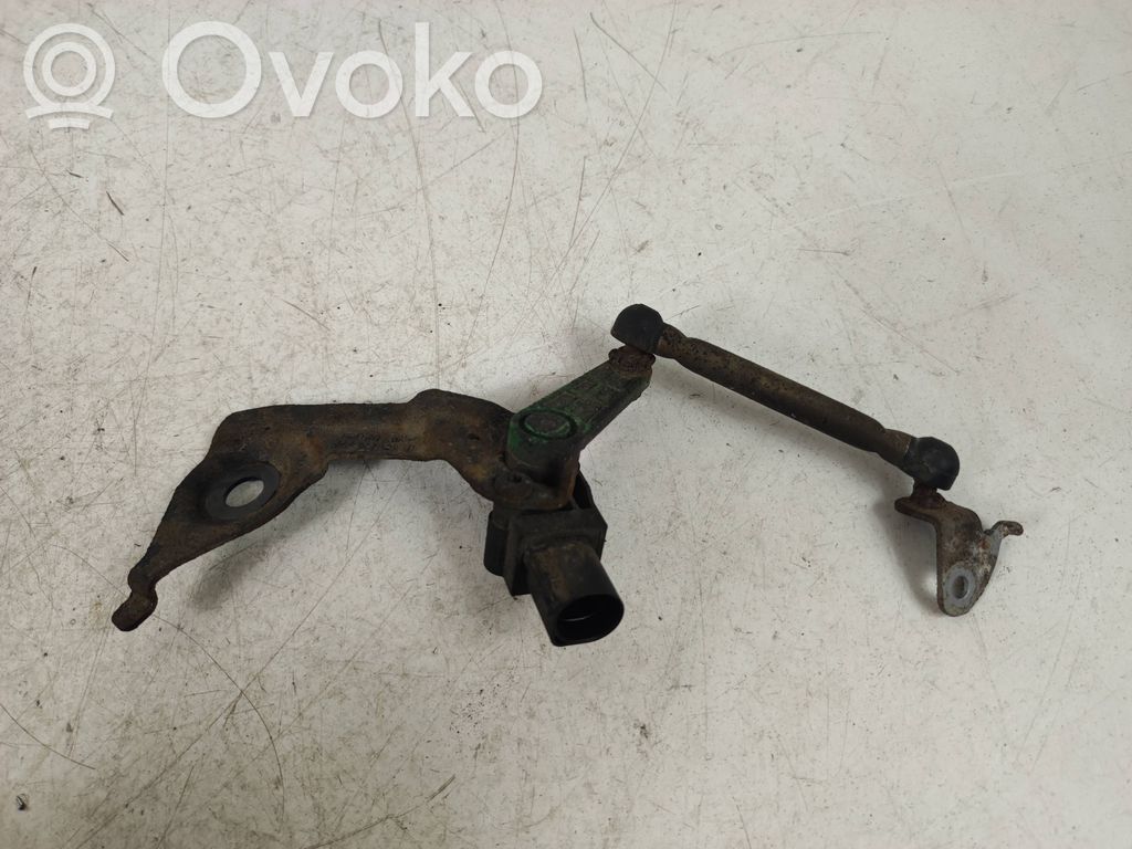 Audi A4 S4 B8 8K Rear air suspension level height sensor 