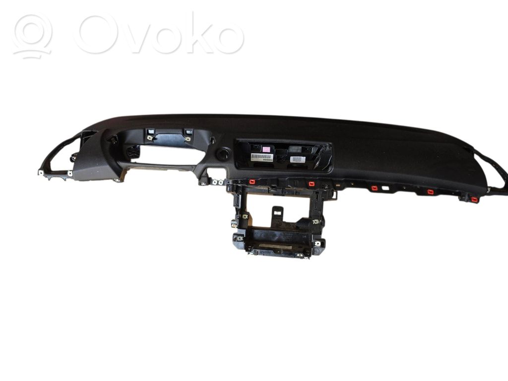 Dashboard   75064014,P0101575