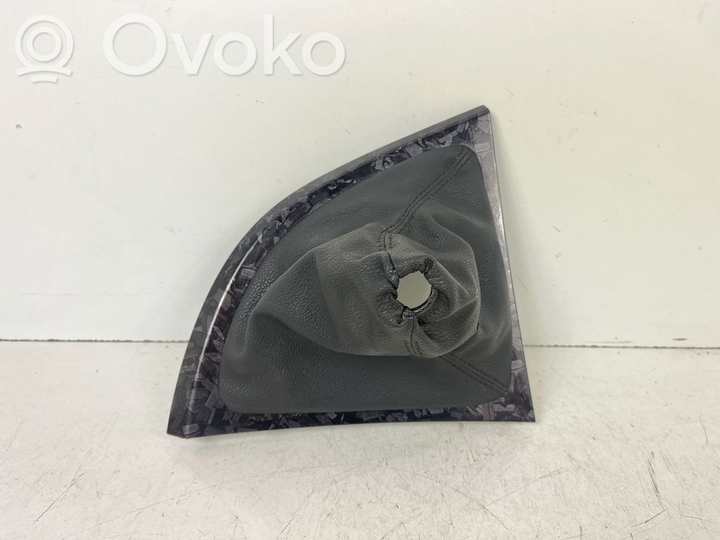 BMW 1 E81 E87 Pavarų perjungimo svirties apdaila (plastikinė) 
