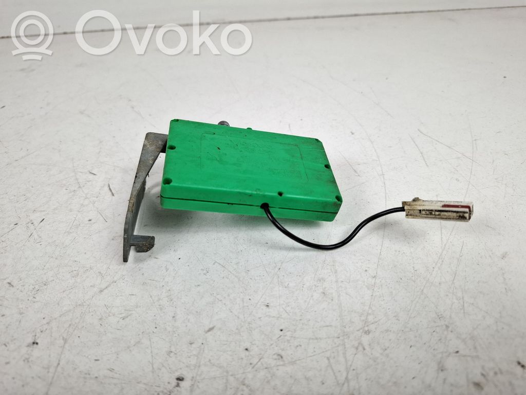 Volvo V70 Aerial antenna amplifier 