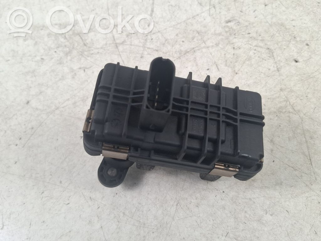 BMW 3 F30 F35 F31 Turbinos elektrinis valdymo aktuatorius 