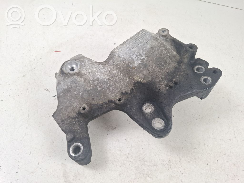 Renault Trafic III (X82) Engine mounting bracket 