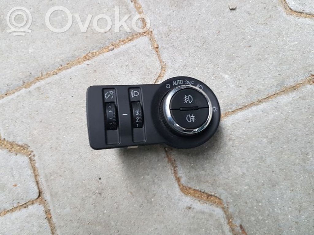 Opel Insignia A Interruptor de luz 