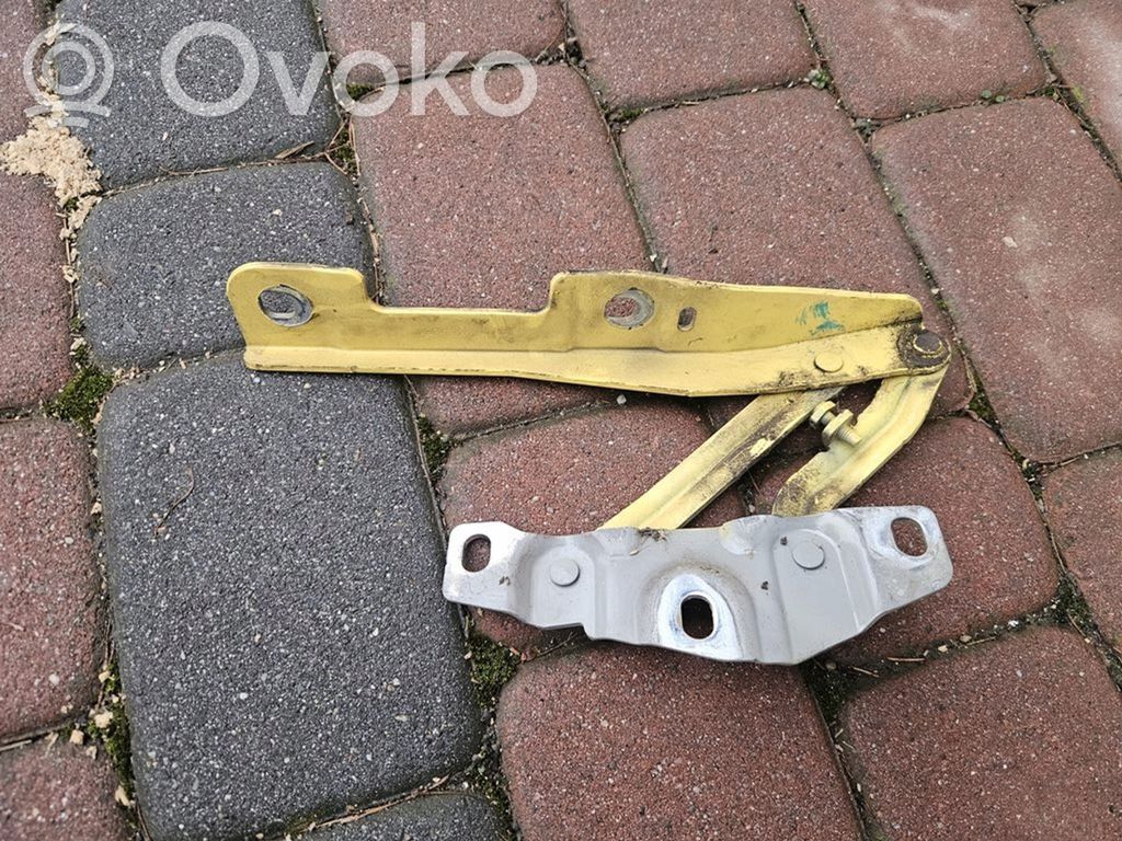 Opel Adam Konepellin saranat 