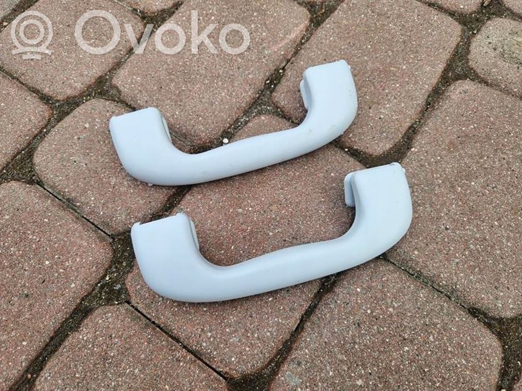 Opel Corsa E Palanca de liberación de la tapa del motor (capó) 