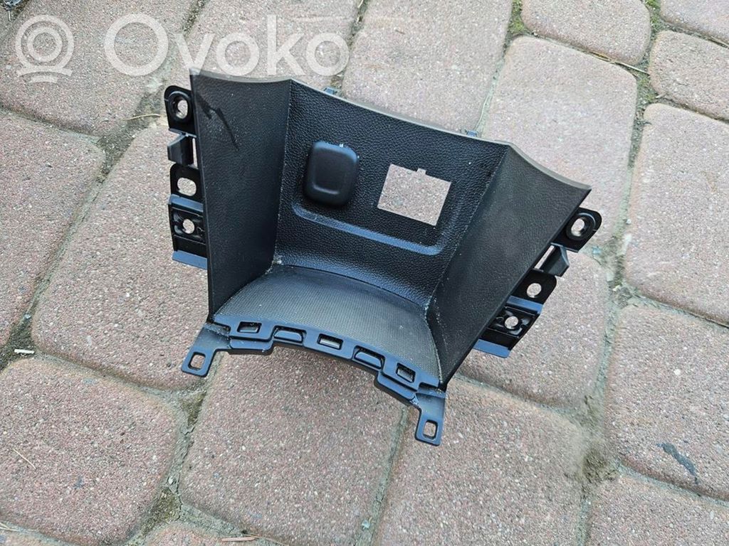 Opel Mokka Peleninė panelėje 