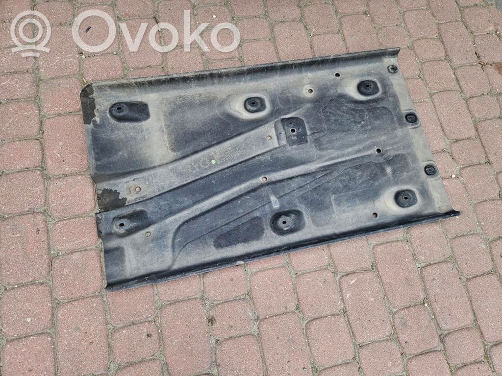 Opel Insignia B Osłona podwozia przednia 