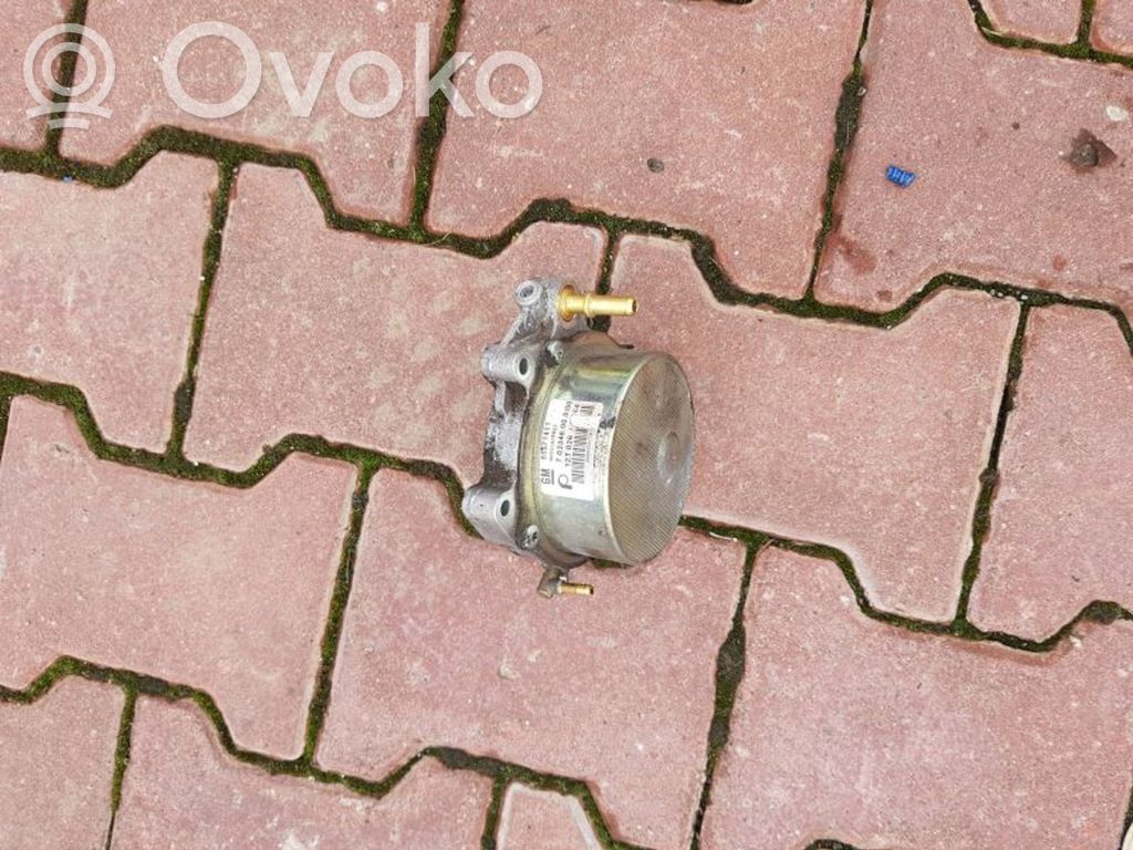 Opel Zafira C Alipainepumppu 
