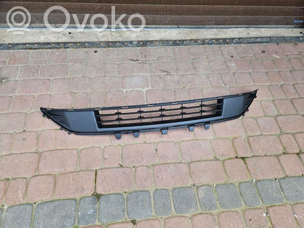Opel Insignia B Kratka dolna zderzaka przedniego 