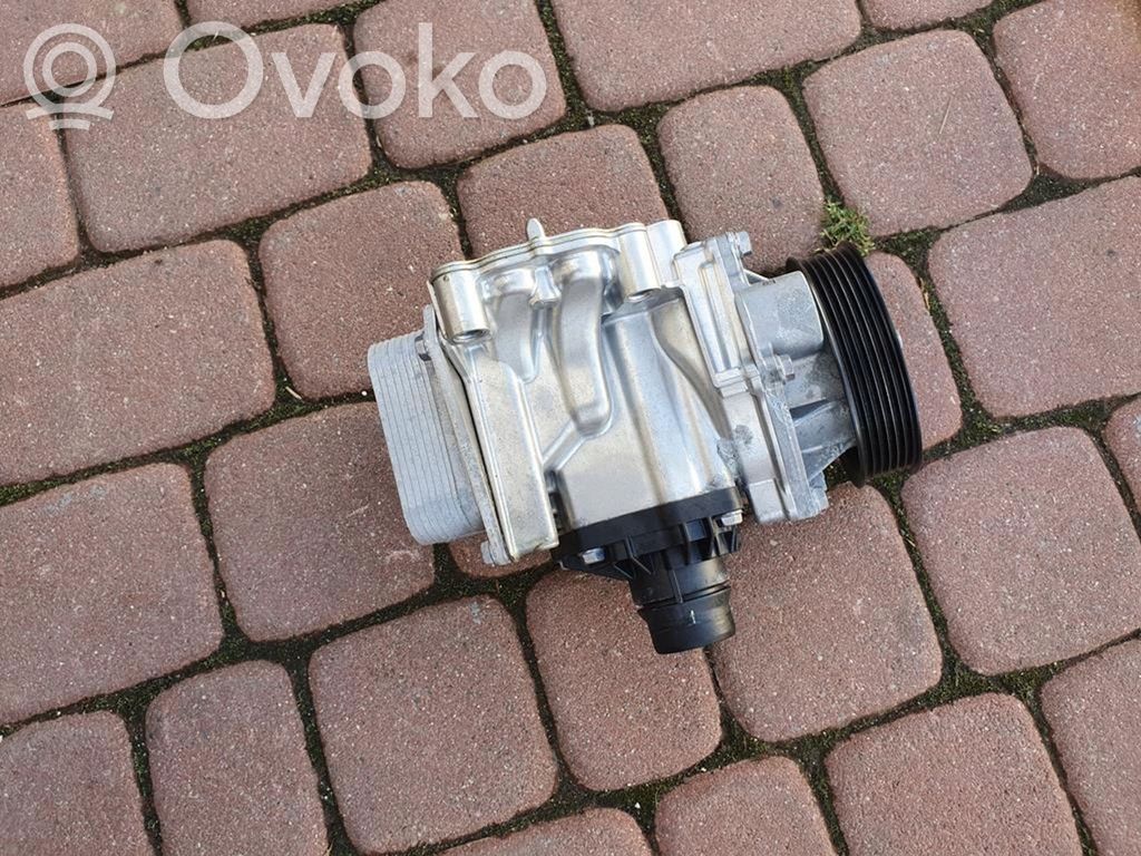 Opel Zafira C Bomba de agua 