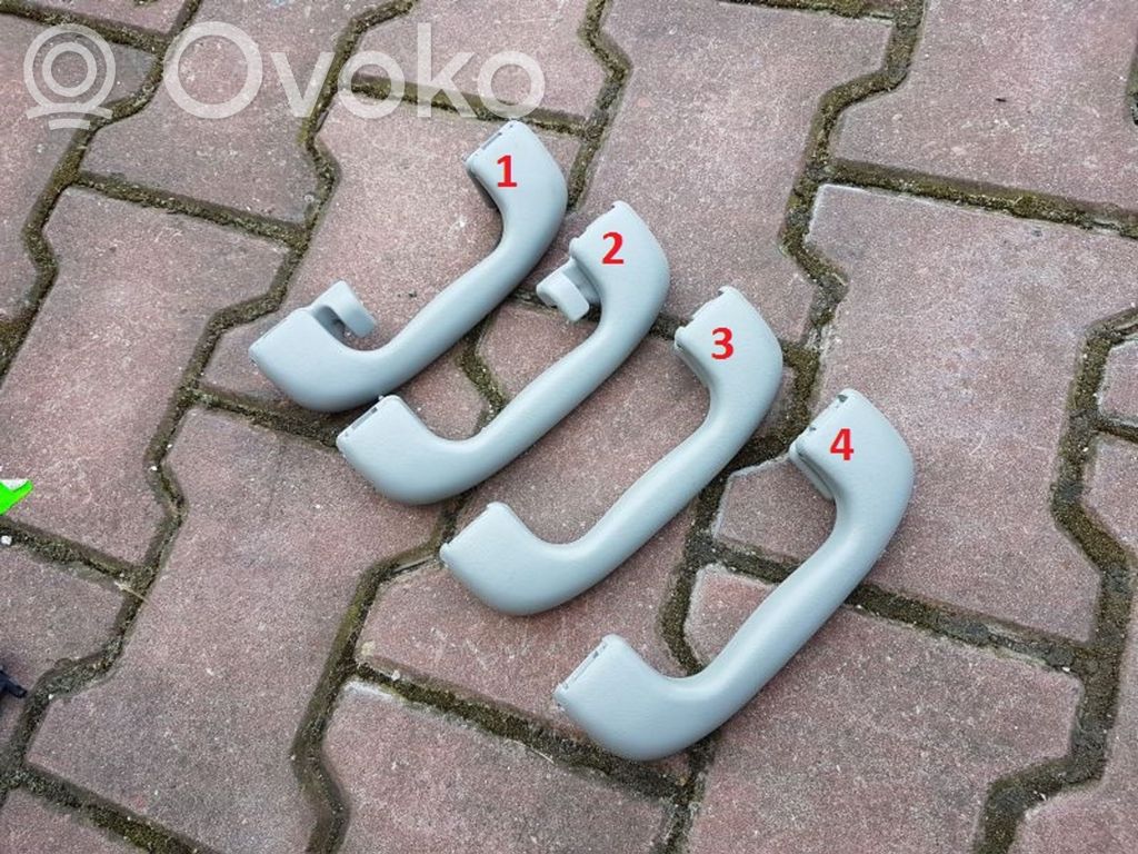 Opel Astra J Volttimittari 