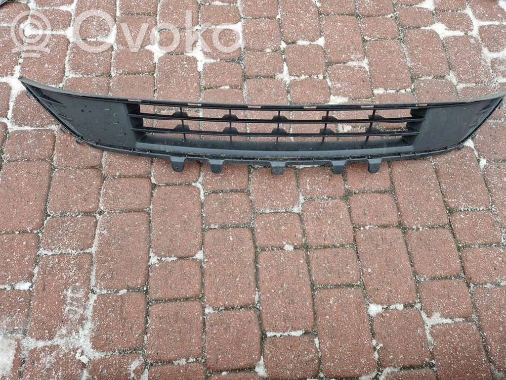 Opel Insignia B Kratka dolna zderzaka przedniego 