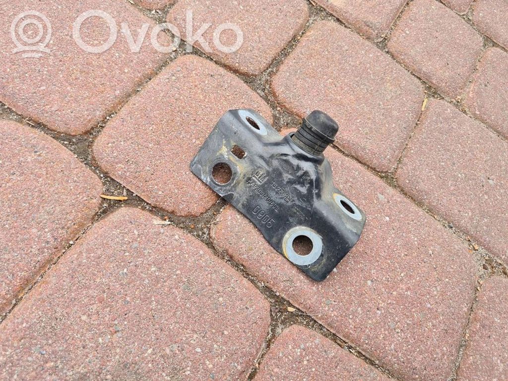 Opel Meriva B Radiatoru paneļa turētājs (televizora) 