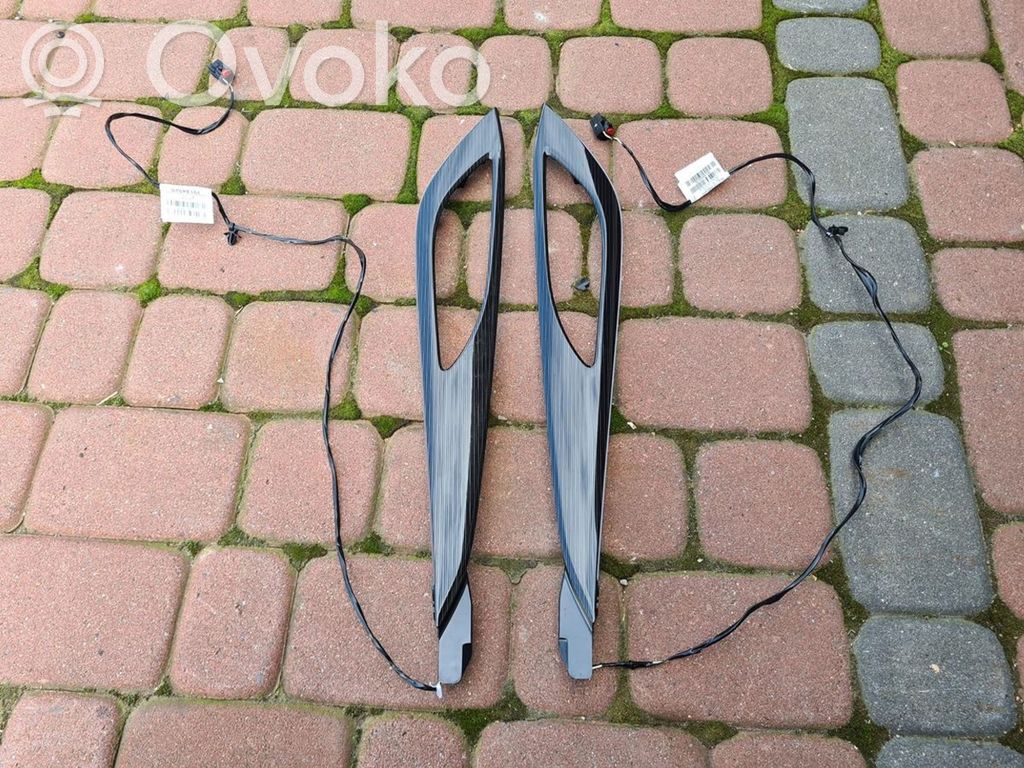 Loading door hinge set   11TYS