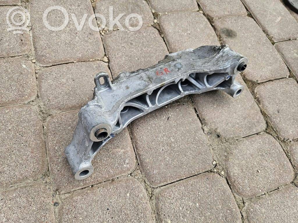 Opel Grandland X Engine mounting bracket 