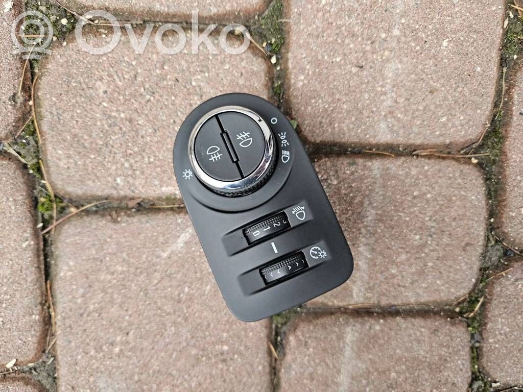 Opel Corsa E Light switch 