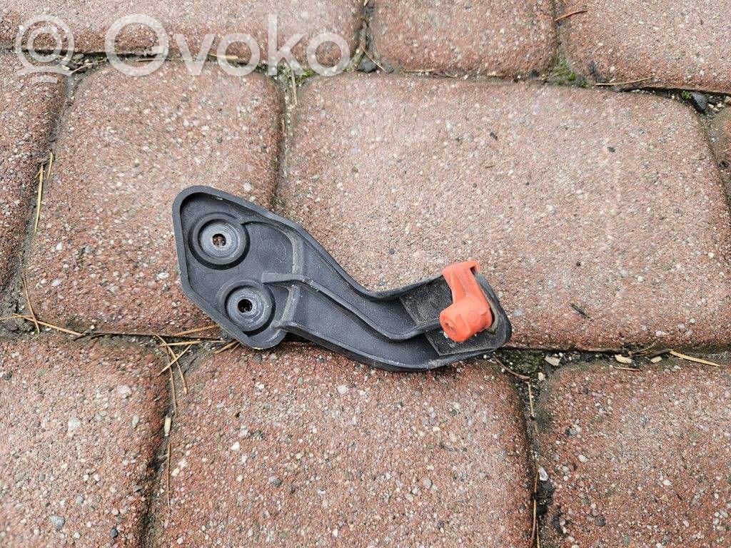 Opel Corsa E Rear bumper mounting bracket 