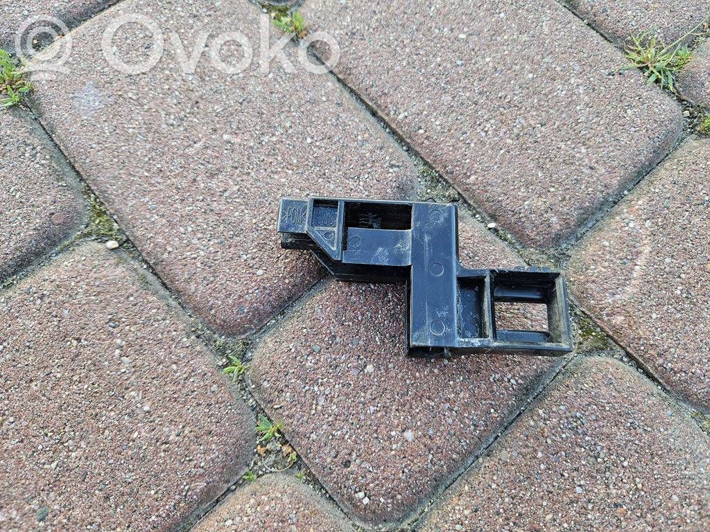 Toyota Camry VIII XV70  Posūkis priekinio bamperio 