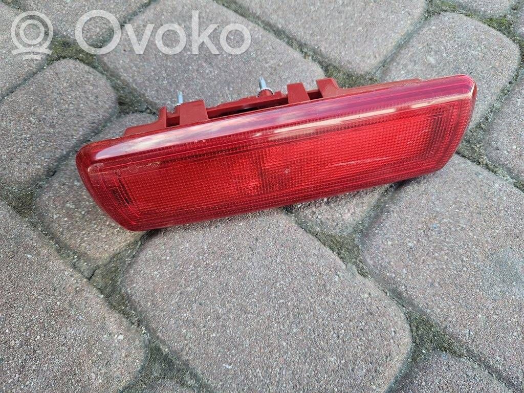 Opel Vivaro Third/center stoplight 