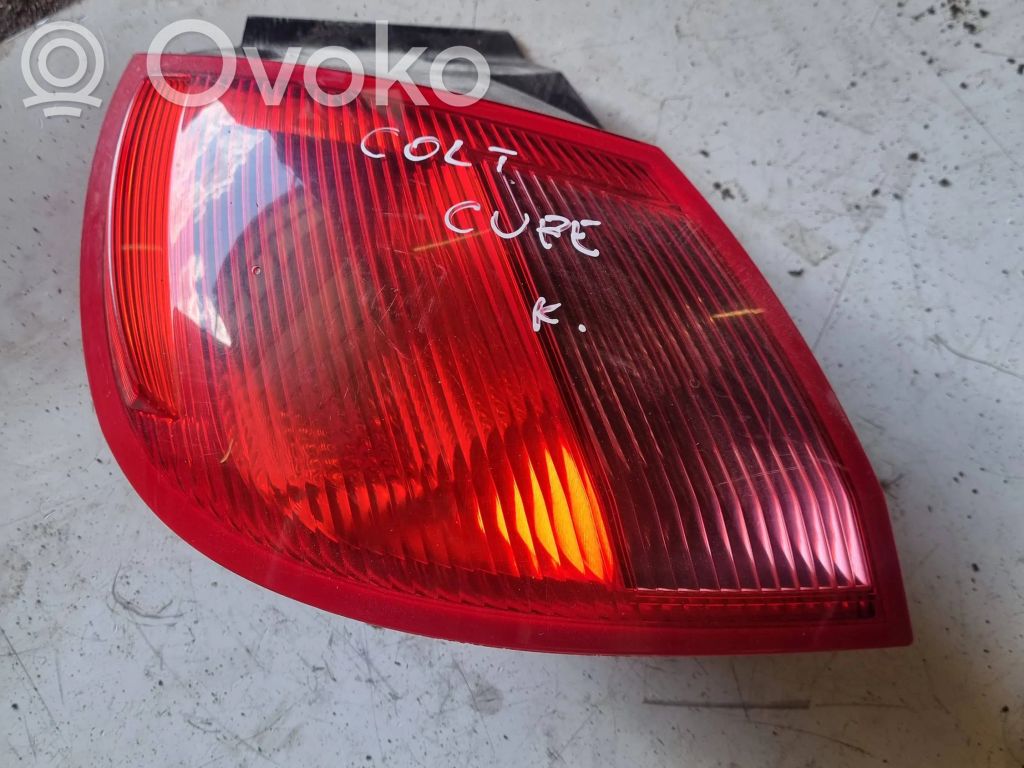 Mitsubishi Colt Luci posteriori 