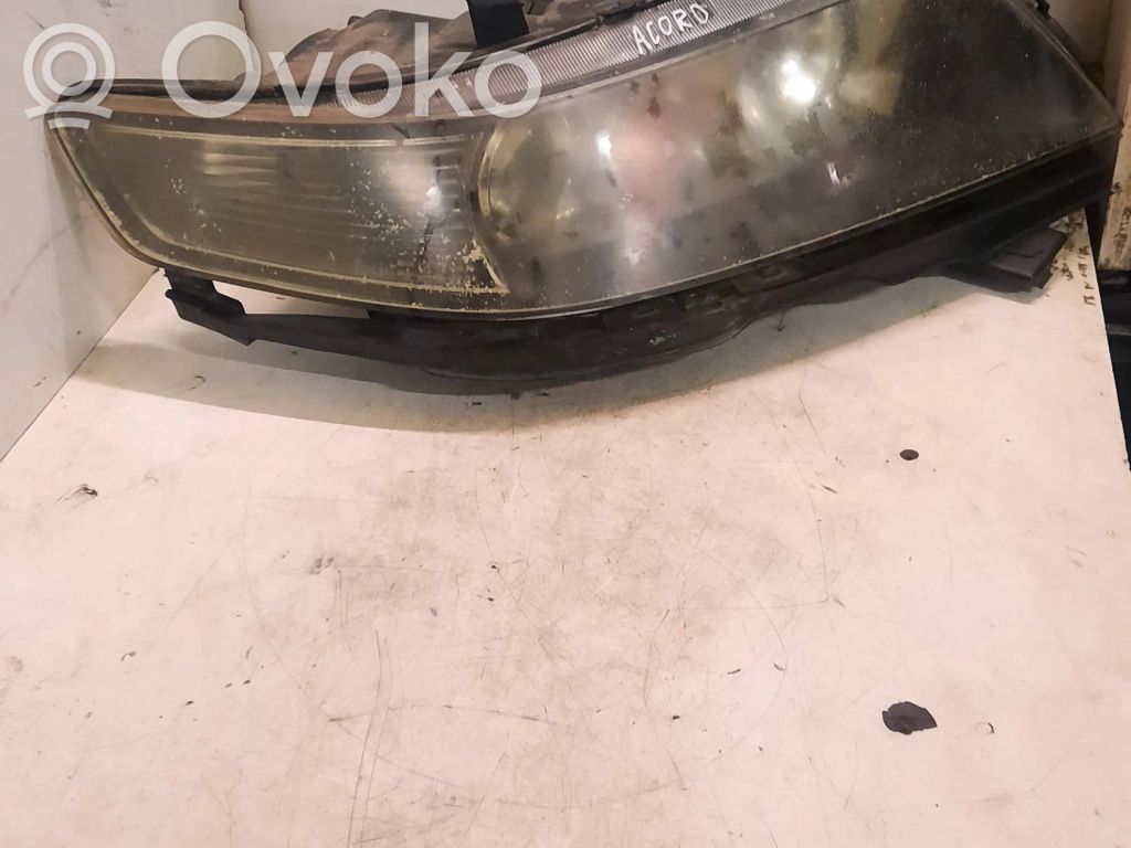 Honda Accord Lampa przednia 