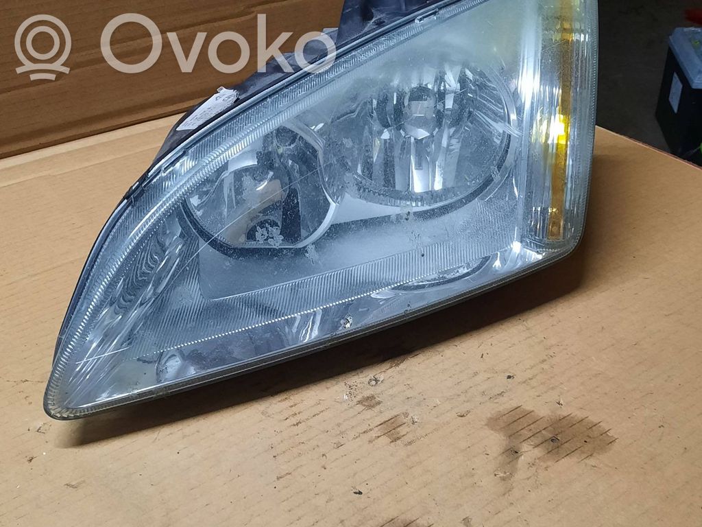 Ford Focus Phare frontale 