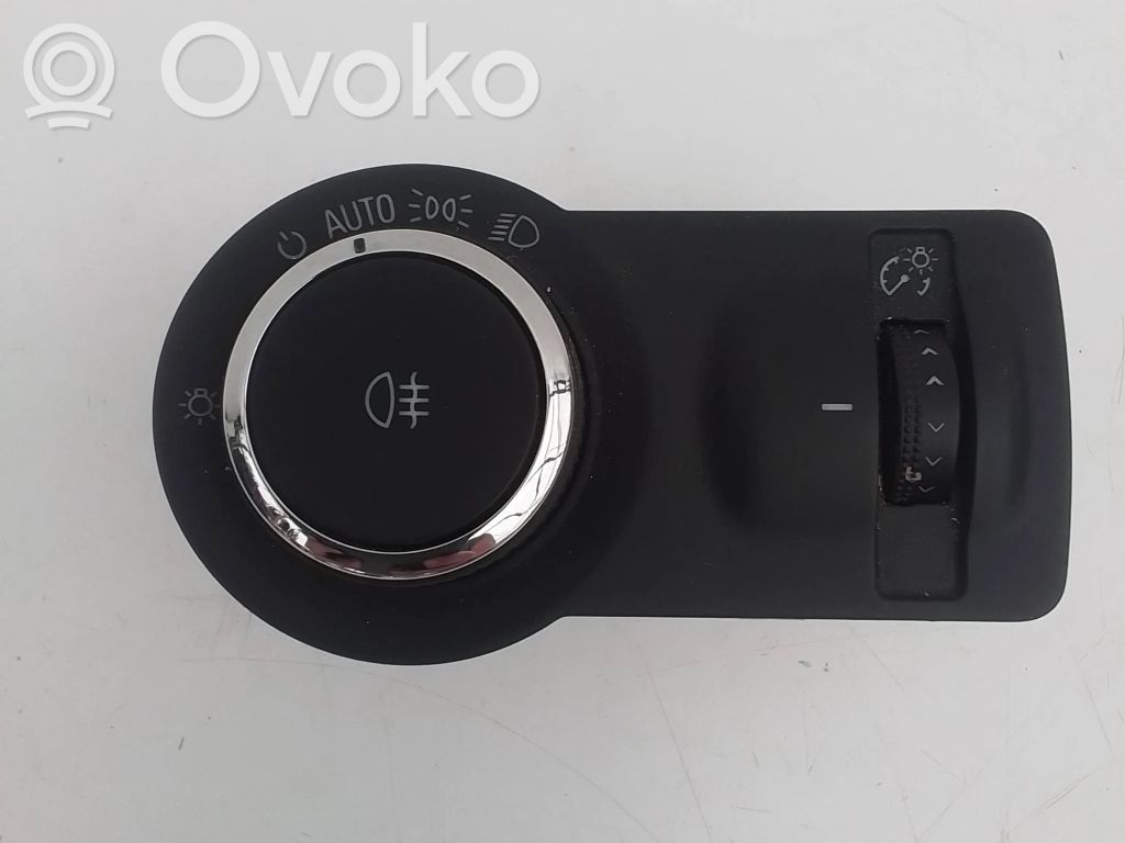 Opel Insignia A Light relay 