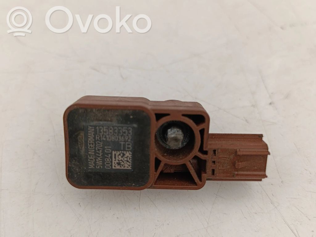 Opel Insignia A Airbag deployment crash/impact sensor 
