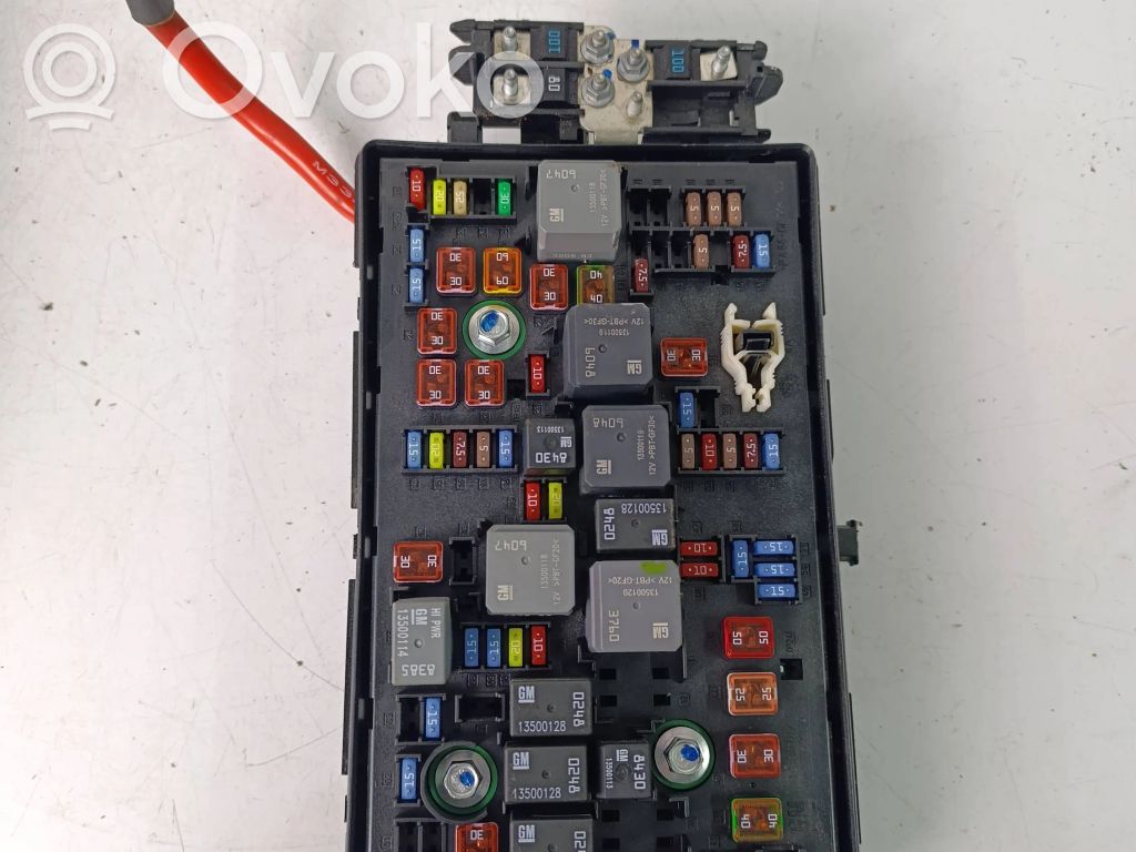 Opel Insignia A Fuse module 