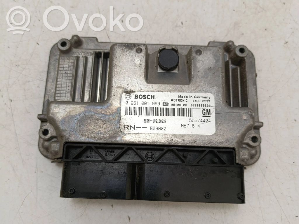 Opel Insignia A Engine control unit/module 